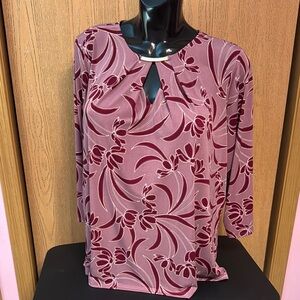 Liz Claiborne Mauve and Maroon Graphic Cut Out Blouse